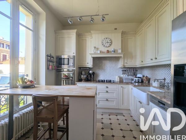 Maison à vendre 9 pièces 165 m² Versailles