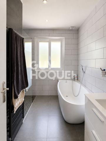 Maison familiale de  7 pièces et 154 m² - Aix-les-Bains - Terrain de 1 689 m²