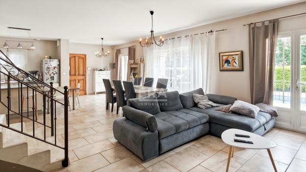 SAINT-REMY-DE-PROVENCE - Maison 4 chambres avec piscine