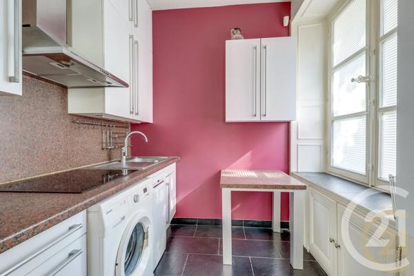 Appartement F3 à vendre  3 pièces - 65 m 2   PARIS  - 75018