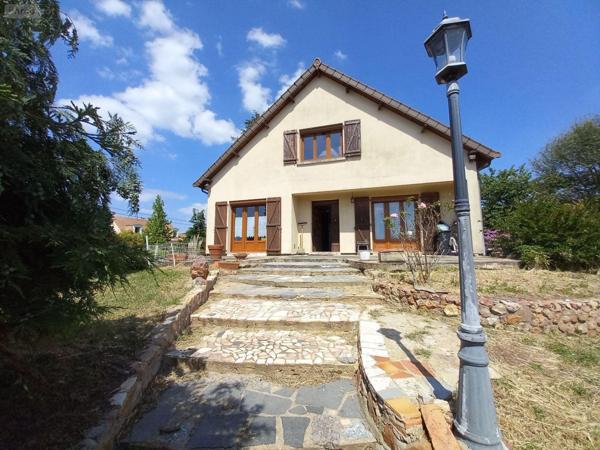 Maison à vendre à Cérans-Foulletourte dans la Sarthe (72330), ref : 72122-1236