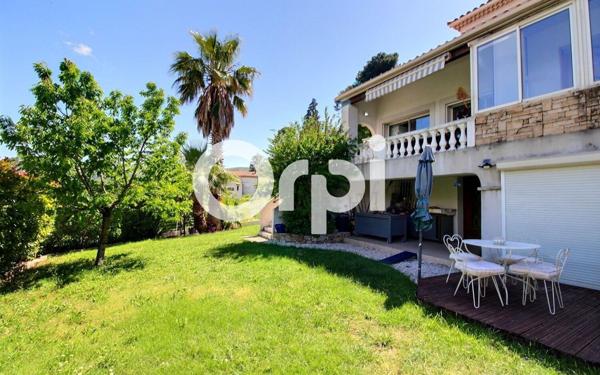 Maison à vendre    5 pièces •  Marseille 11