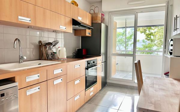 Appartement à vendre    3 pièces • 71 m2 Le Bouscat