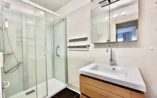 Appartement à vendre    3 pièces • 71 m2 Le Bouscat