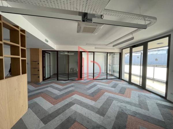Bureau de 300 m² à vendre à Bordeaux Sud-Ouest