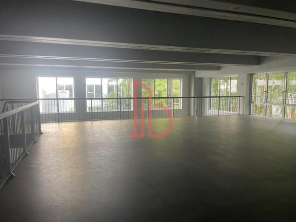 Bureau de 687 m² à vendre à Bordeaux Euratlantique