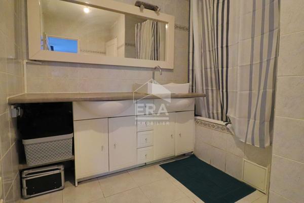 Appartement 10e Arrondissement 5 pièces - Traversant - Vue dégagée sur collines