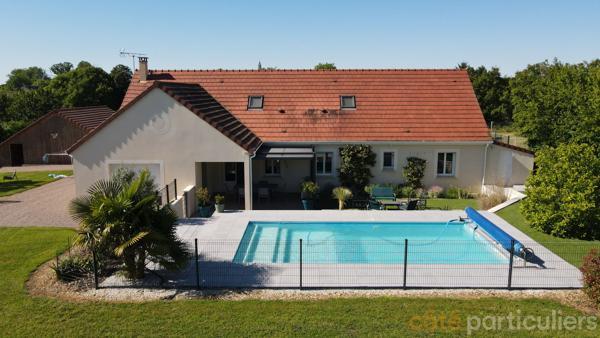 Vente
                Maison224 m² - 7 Pièces -
                    CHATEAUNEUF SUR CHER (18190)