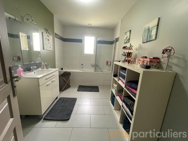 Vente
                Maison224 m² - 7 Pièces -
                    CHATEAUNEUF SUR CHER (18190)