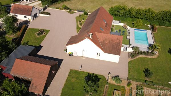 Vente
                Maison224 m² - 7 Pièces -
                    CHATEAUNEUF SUR CHER (18190)
