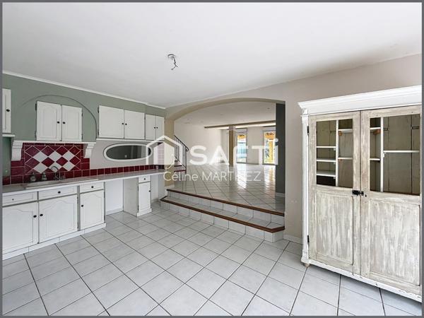 Villa 5 pièces avec garage dans quartier proche centre ville