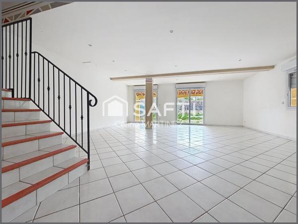 Villa 5 pièces avec garage dans quartier proche centre ville