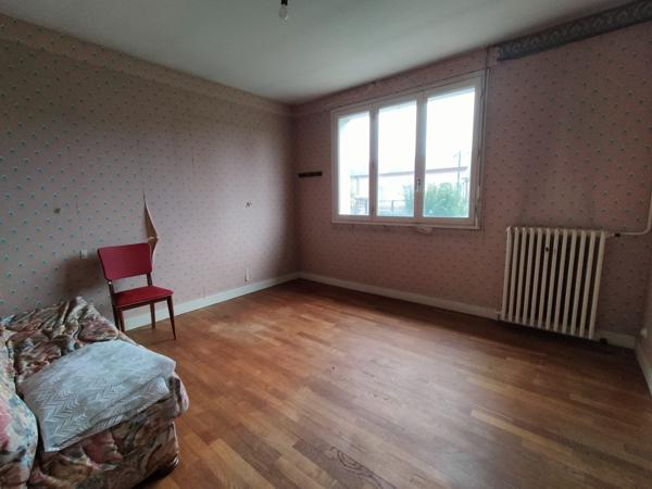 À vendre - Maison plain-pied, 5 pièces située à Montval-sur-Loir (72500)