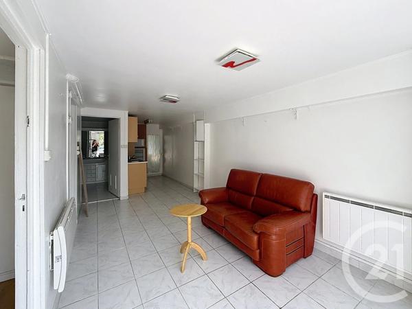 Maison à vendre  6 pièces - 121 m 2   LILLEBONNE  - 76