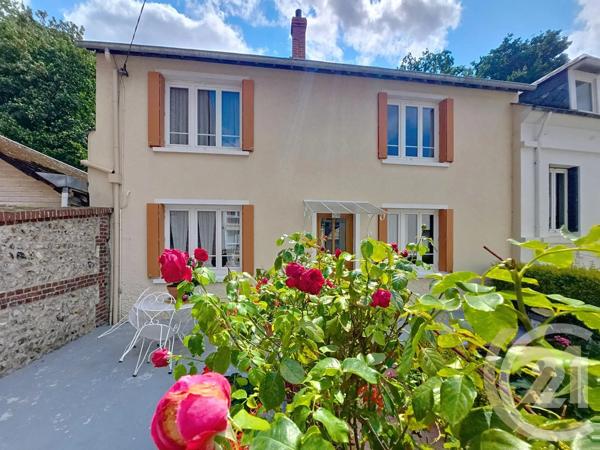 Maison à vendre  6 pièces - 121 m 2   LILLEBONNE  - 76