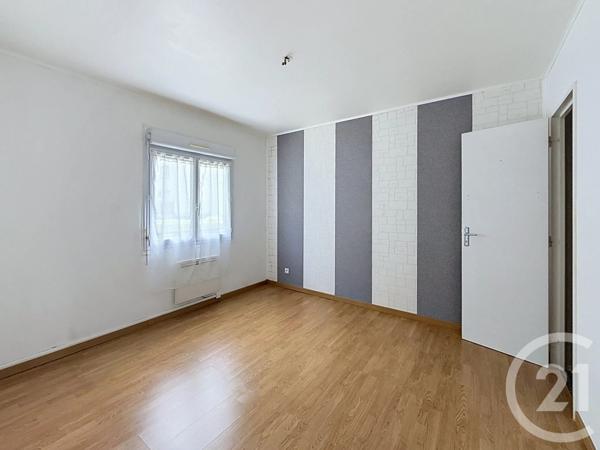 Maison à vendre  6 pièces - 121 m 2   LILLEBONNE  - 76