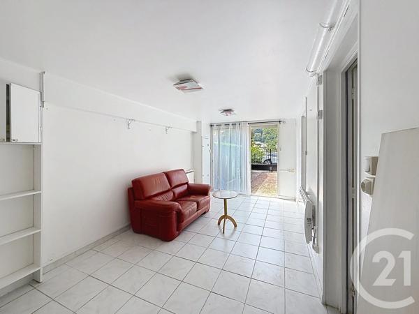 Maison à vendre  6 pièces - 121 m 2   LILLEBONNE  - 76