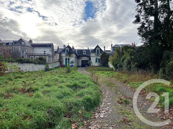 Maison à vendre  10 pièces - 350,02 m2 CHATELLERAULT - 86