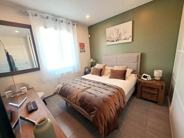 Maison 3 chambres avec piscine 104m2 - Roullet St Estephe