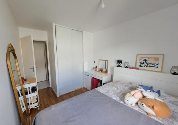 Appartement T2 de 39.20 m² avec loggia et parking sécurisé dans résidence récente