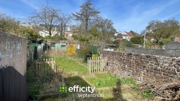 Maison 5 pièces - 99 m² Exclusivité efficity