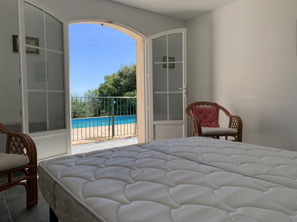 Ste lucie de porto vecchio (20144) Magnifique vue mer et plage à pied.