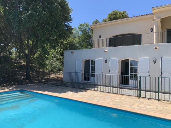 Ste lucie de porto vecchio (20144) Magnifique vue mer et plage à pied.