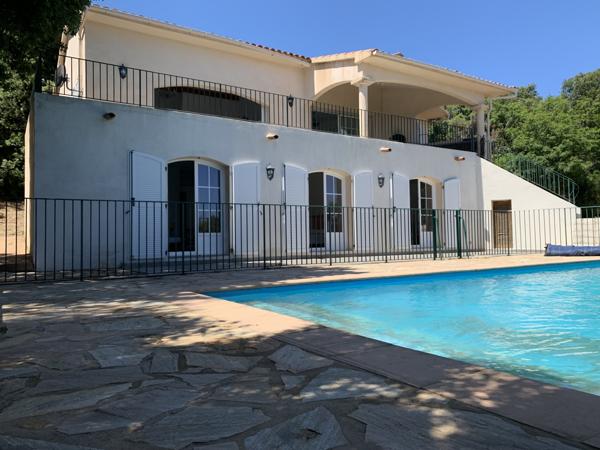 Ste lucie de porto vecchio (20144) Magnifique vue mer et plage à pied.
