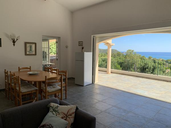Ste lucie de porto vecchio (20144) Magnifique vue mer et plage à pied.