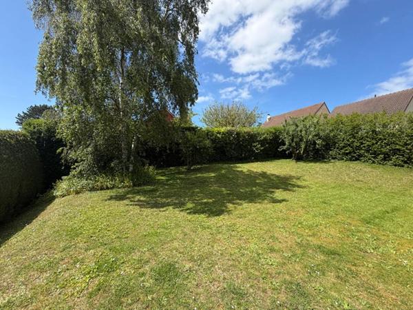 Ravissante maison de 4 pièces avec sous-sol total idéalement situé