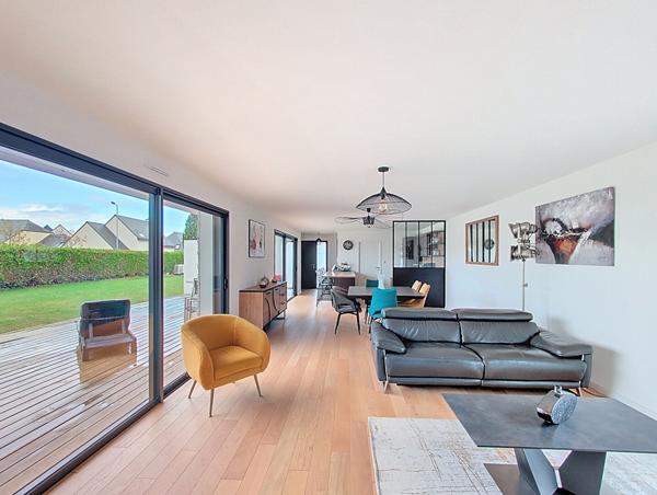 MAISON À VENDRE LANGUEUX - Maison moderne aux prestations d'exception entre dans un quartier recherché de Langueux !