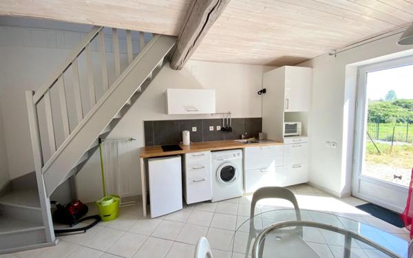 Appartement à louer    1 pièce •  Écuisses