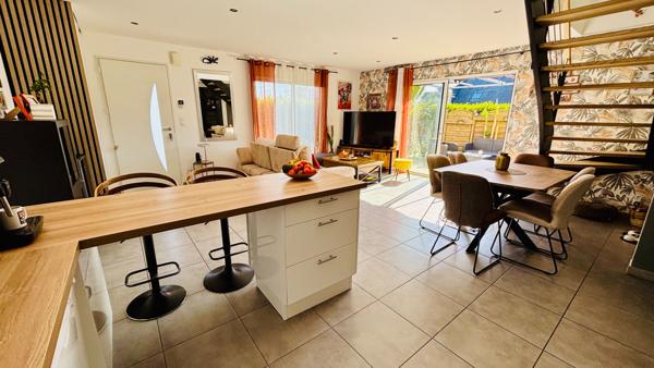 Maison Camoel 5 pièce(s) 110 m2