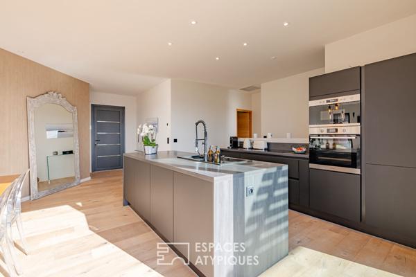 Villa d’architecte avec piscine et vue panoramique