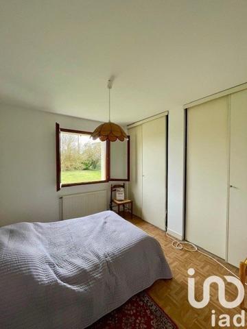 Maison traditionnelle 6 pièces de 177 m² à Sèvres-Anxaumont (86800)