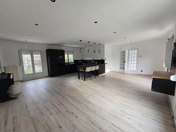 Plain Pied individuel, 4 chambres, garage, jardin secteur HOUZARDE