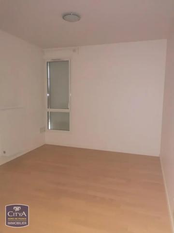 Appartement à louer 4 pièces 114.73m² Calais (62100)