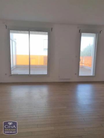 Appartement à louer 4 pièces 114.73m² Calais (62100)