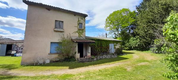 Maison de plain pied avec grand terrain !
