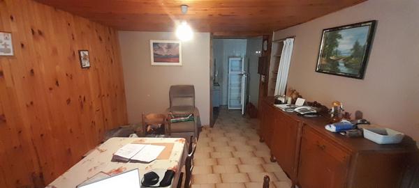 Maison de plain pied avec grand terrain !