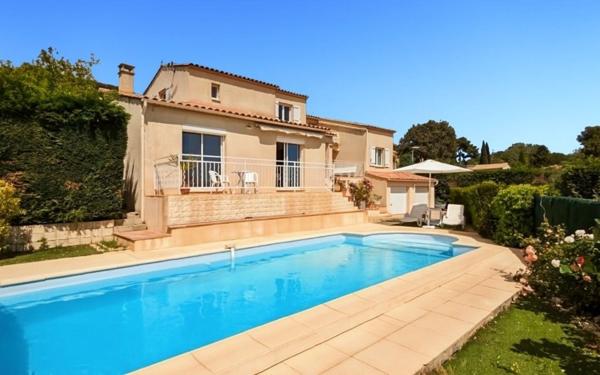 Maison à vendre    7 pièces •  Bellegarde