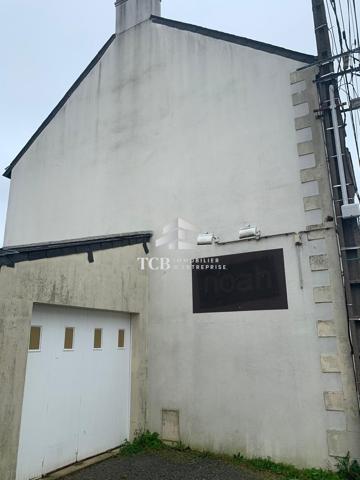 Local commercial - 98m2 - LA CHAPELLE SUR ERDRE