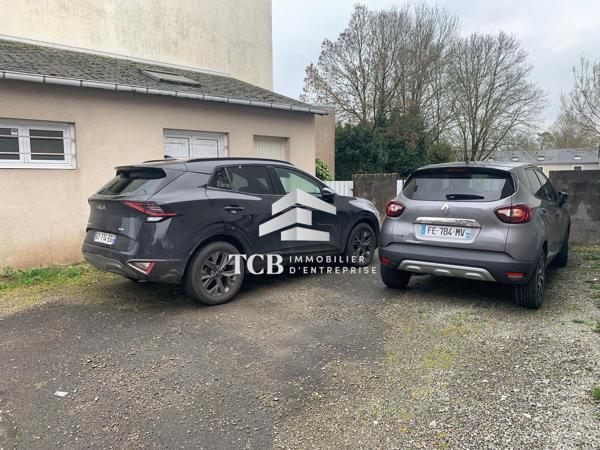 Local commercial - 98m2 - LA CHAPELLE SUR ERDRE