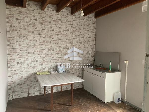 Local commercial - 98m2 - LA CHAPELLE SUR ERDRE