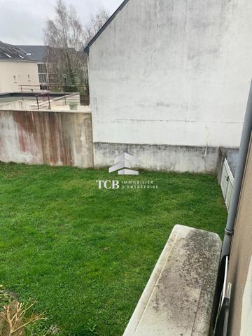 Local commercial - 98m2 - LA CHAPELLE SUR ERDRE