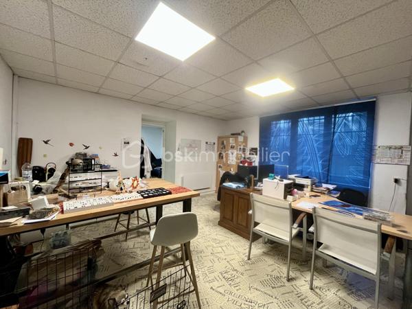 Local d'activités de 81 m²