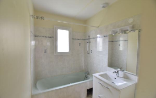 Maison à vendre    4 pièces • 97 m2 Cosne-Cours-sur-Loire