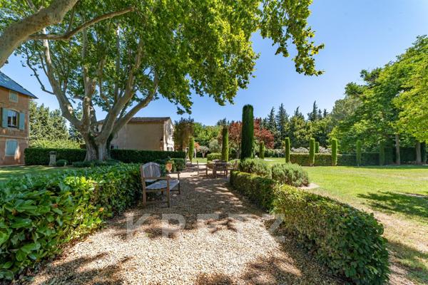 Somptueux Domaine entre la Camargue et les Alpilles