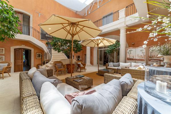 Somptueux Domaine entre la Camargue et les Alpilles