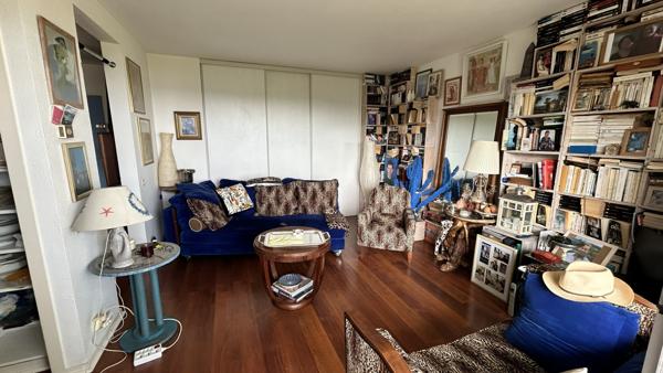 Appartement
                                                                                                                                                                                                                                                                                                                        2 pièce(s)                                                                                                                                                                                                          1 chambre(s)                                                                                                                                                                                                          39.77  m²
